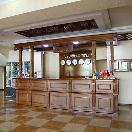 Buyuk Ipak Yo'Li Hotel Наманган Екстер'єр фото