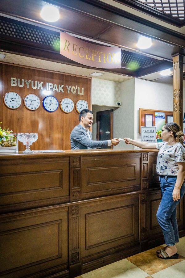 Buyuk Ipak Yo'Li Hotel Наманган Екстер'єр фото