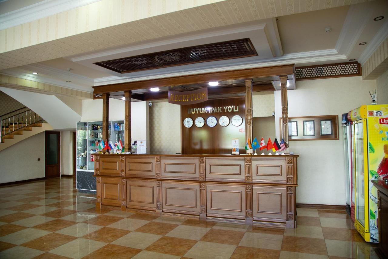 Buyuk Ipak Yo'Li Hotel Наманган Екстер'єр фото